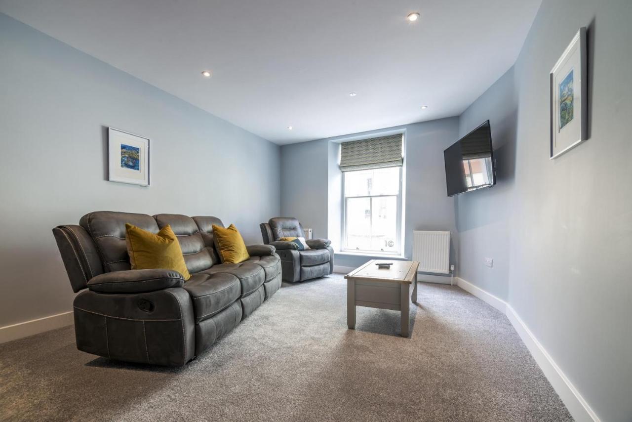 Tipyn O Haul - 1 Bedroom Apartment - Tenby Esterno foto
