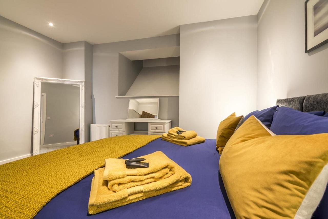 Tipyn O Haul - 1 Bedroom Apartment - Tenby Esterno foto